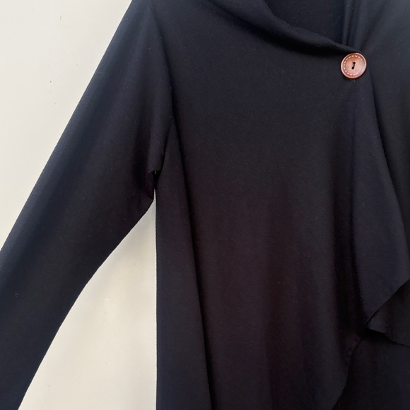 bobeau Black Draped Button-Front Sweater - Picture 3 of 7